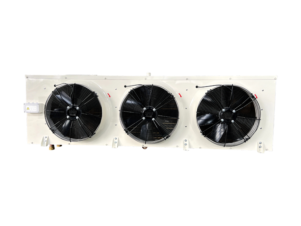 Vysoce účinný, energeticky úsporný a tichý ventilátor s vodním chlazením